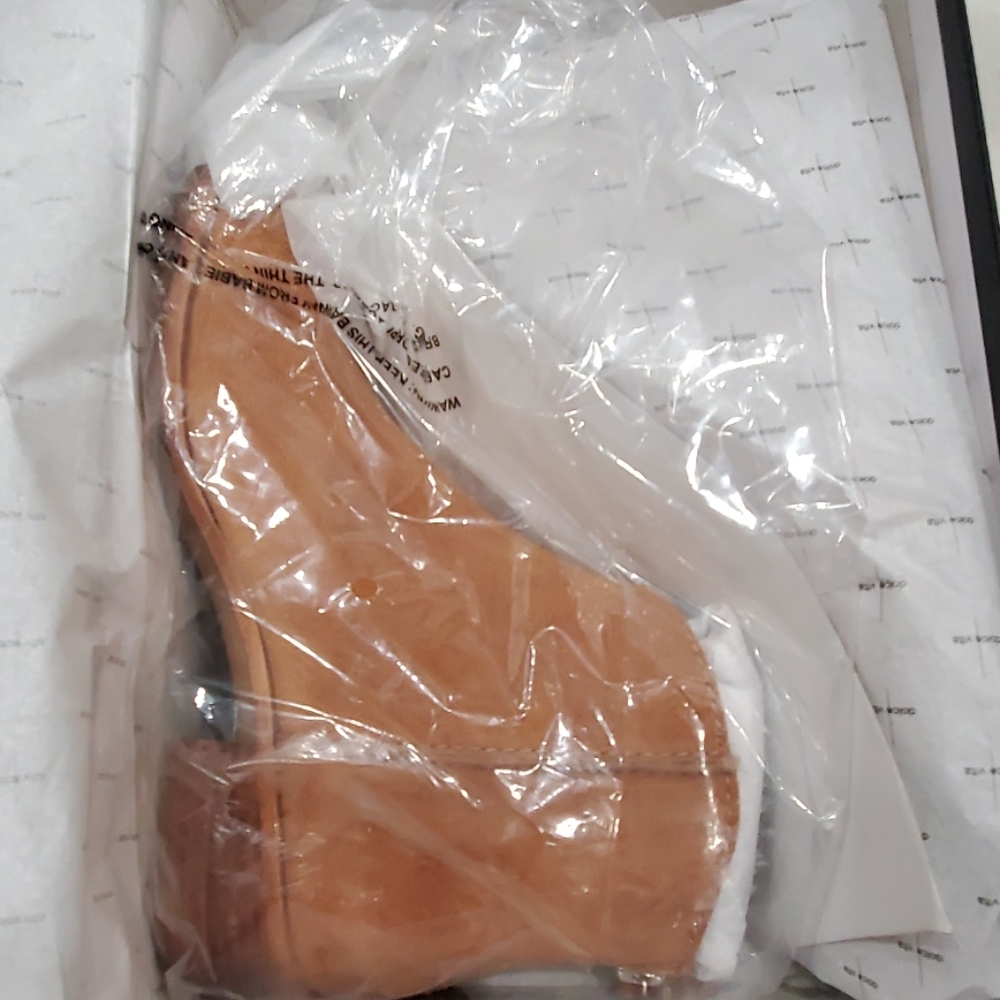 Dolce Vita | Tave Back Zip Bootie - Picture 6 of 6
